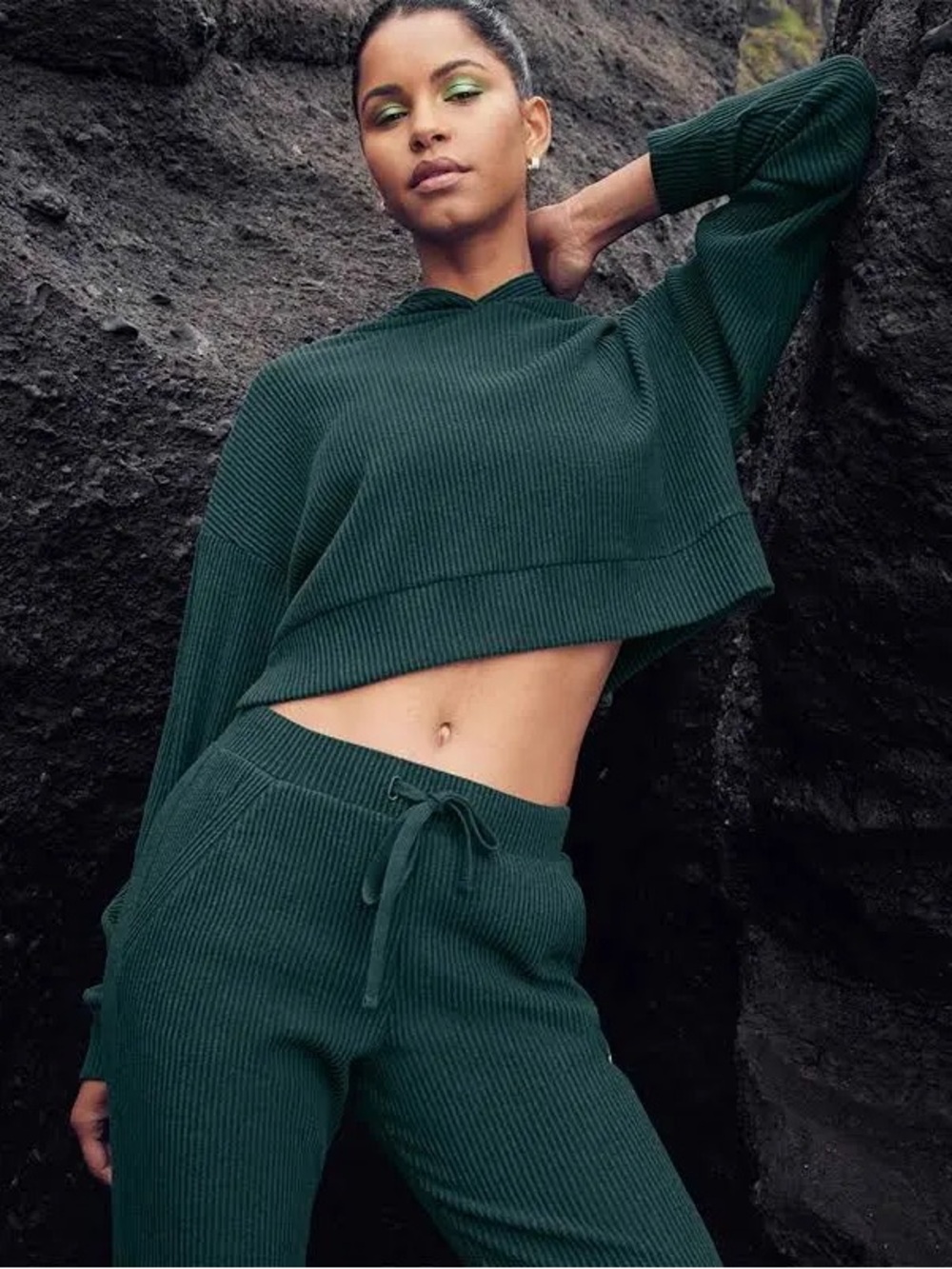 ALO Yoga Muse Hoodie in Midnight Green